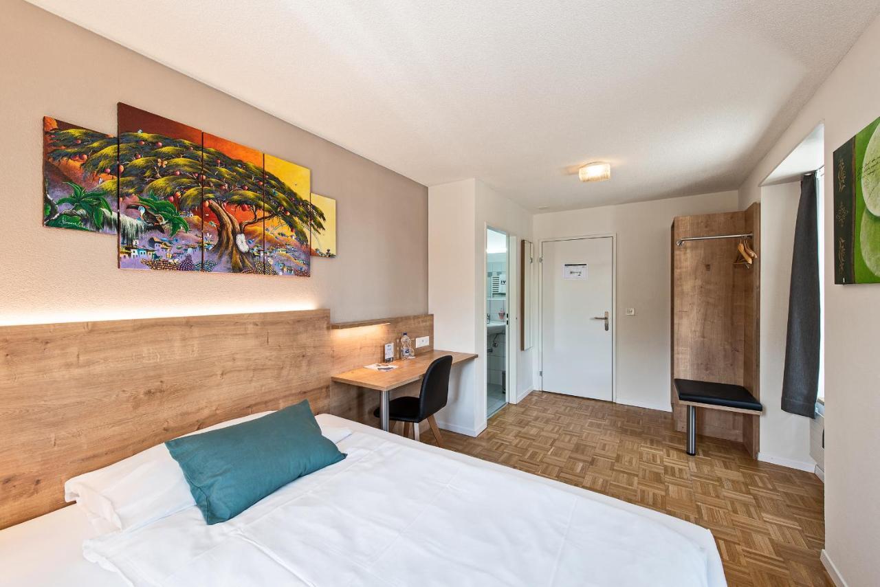 Schindellegi Hotel Zum Hirschen מראה חיצוני תמונה