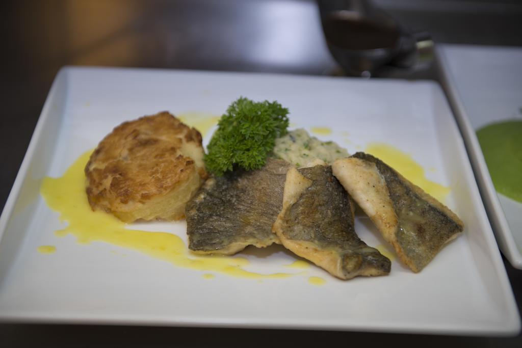 Schindellegi Hotel Zum Hirschen מראה חיצוני תמונה